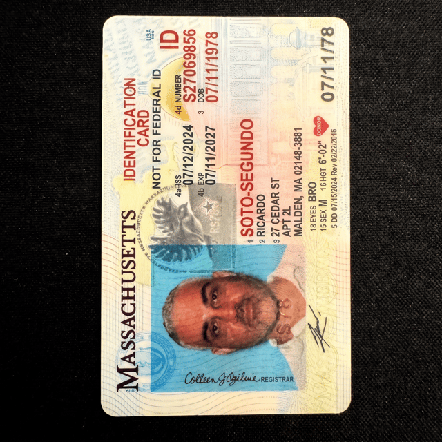 on the expiration date: 2026 swap the number 6 for the number 7 on the expiration date only. Do not modify anything else